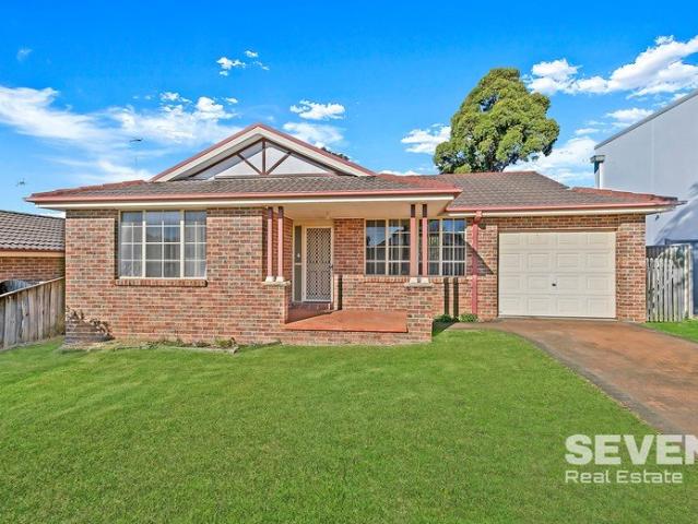 House for rent in Stanhope Gardens, Sydney