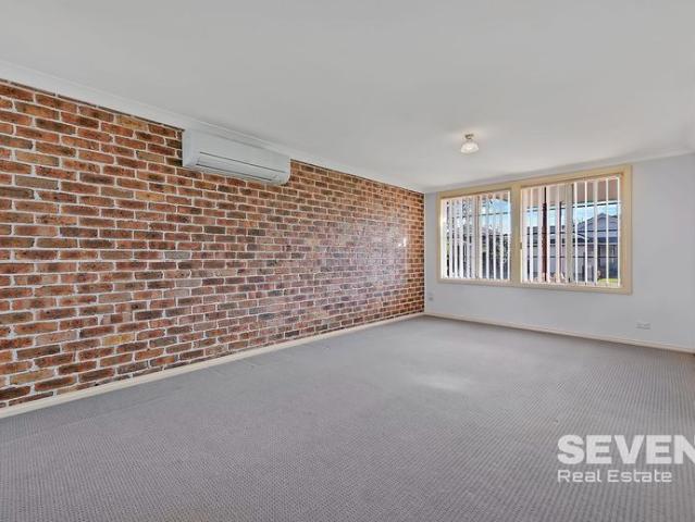 House for rent in Stanhope Gardens, Sydney