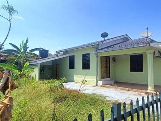 Bungalow for sale in Kuantan