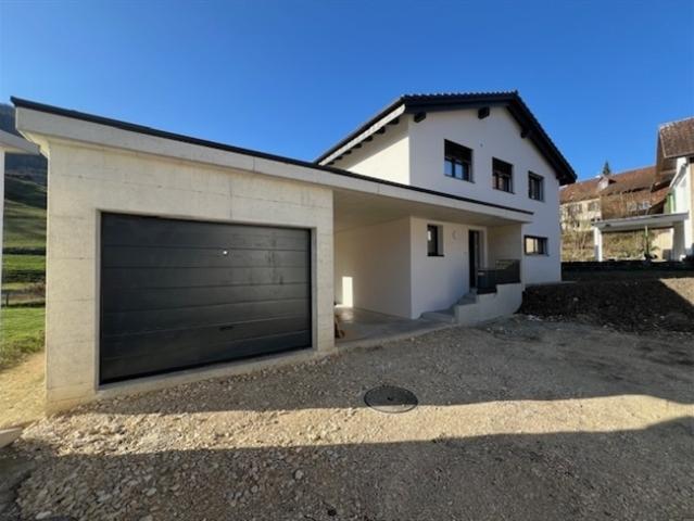 Einfamilienhaus kaufen in Court, Bern