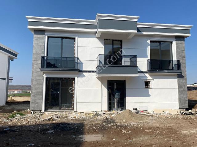 Sur içerisinde satılık Villa