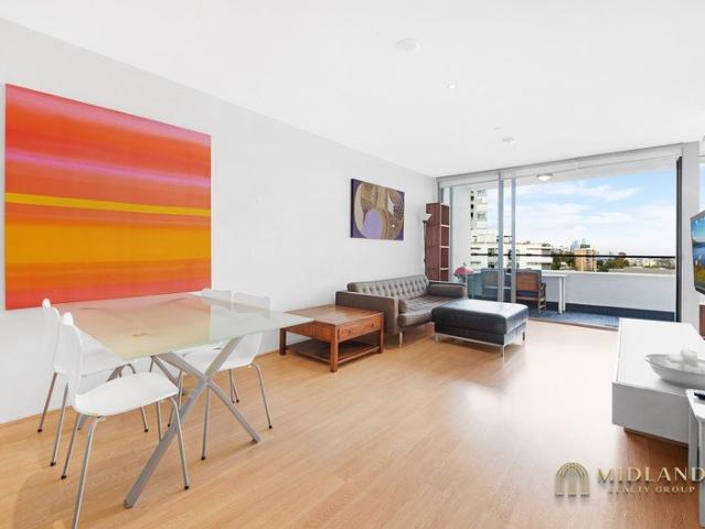 Apartment for rent in Lower North Shore, Sydney