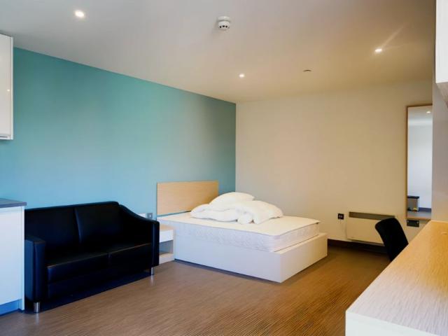Studio for rent in South Yorkshire