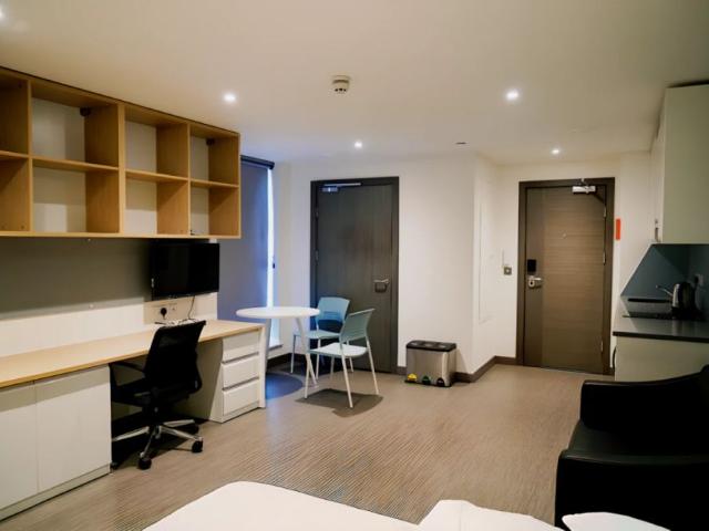 Studio for rent in South Yorkshire