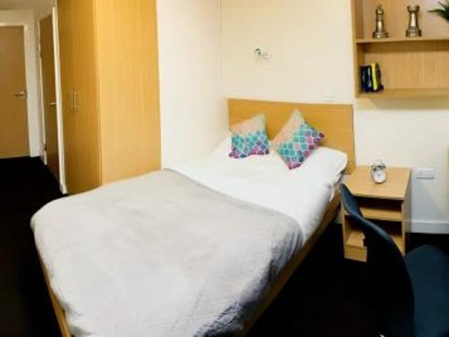 Room for rent in Elmfield, Leicestershire