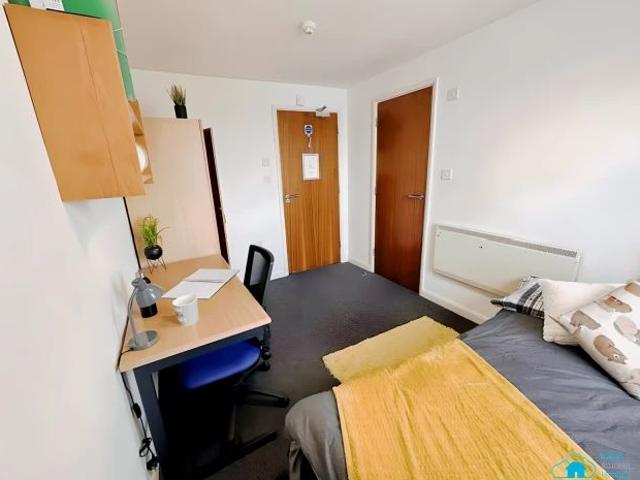Room for rent in Troy Town, Rochester