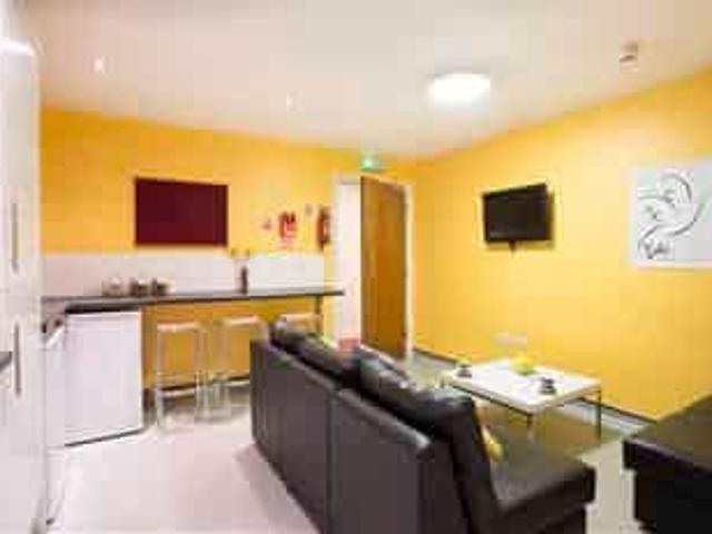 Room for rent in Great Horton, West Yorkshire