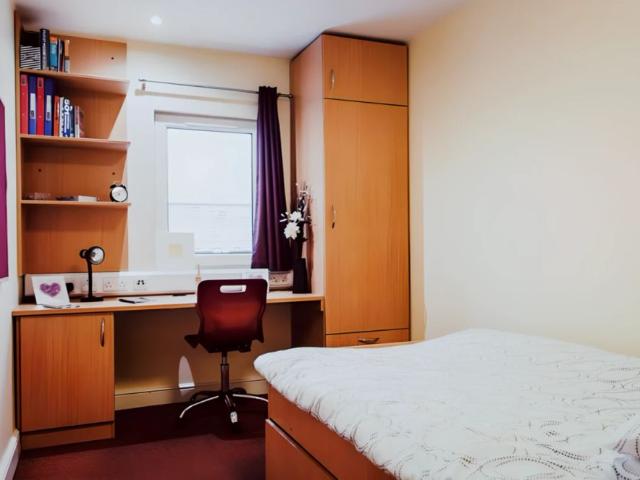 Room for rent in Great Horton, West Yorkshire