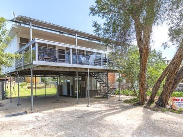 House for sale in Loch Sport, Victoria