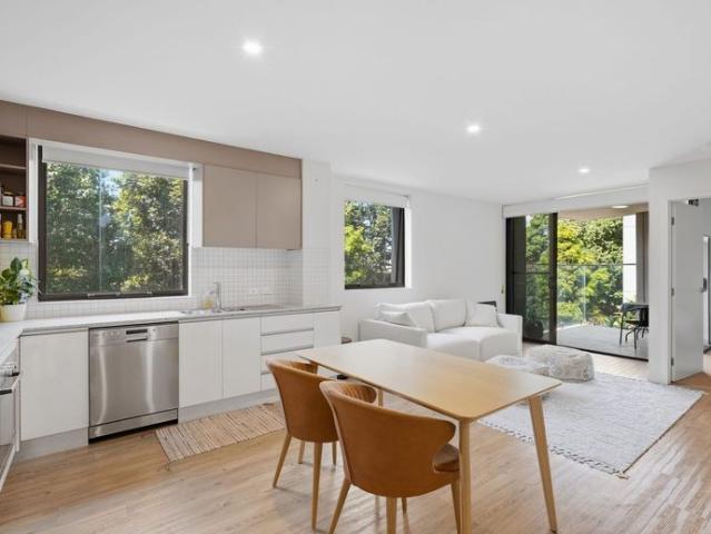 Apartment for rent in Cannon Hill, Greater Brisbane