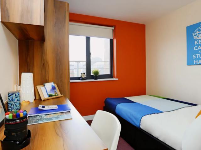 Studio for rent in Barracks, The Bridge
