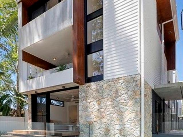 Villa for sale in Round Mountain, New South Wales