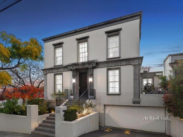 House for sale in Malvern
