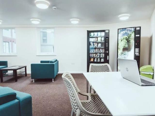 Studio for rent in Plungington, Higher Bartle