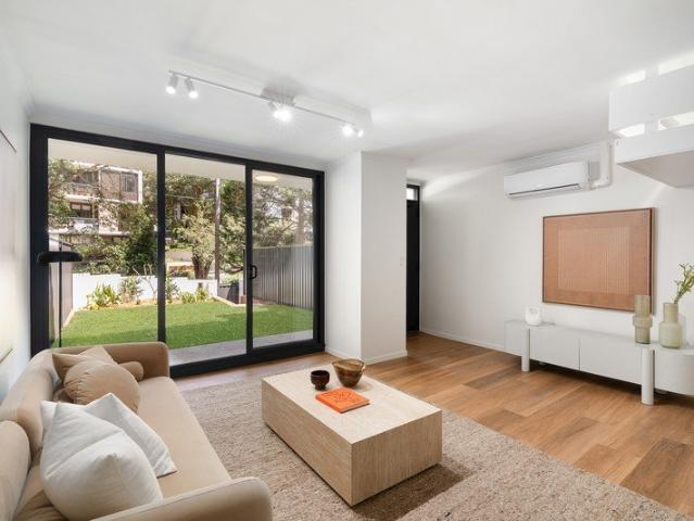 Apartment for sale in Lower North Shore, Sydney