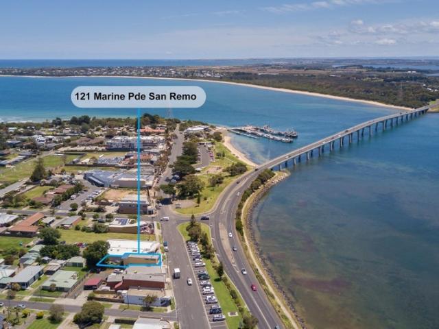 Retail for sale in San Remo, Victoria