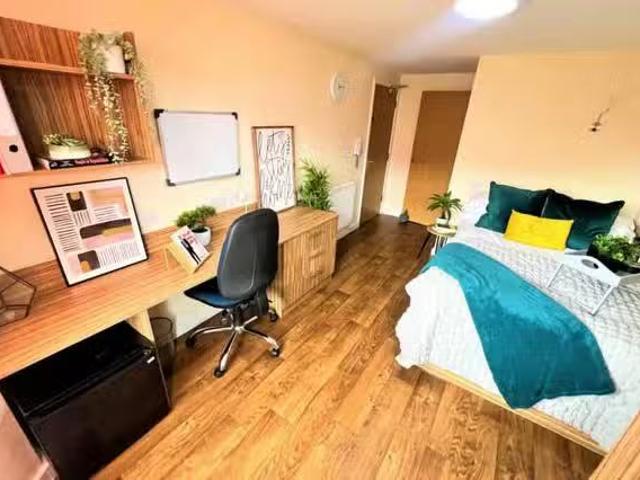 House for rent in Northgate Village, Two Mills