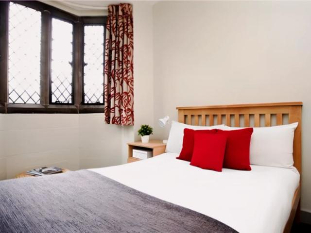 Apartment for rent in Woodhouse, West Yorkshire