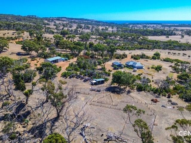 House for sale in Stokes Bay, South Australia