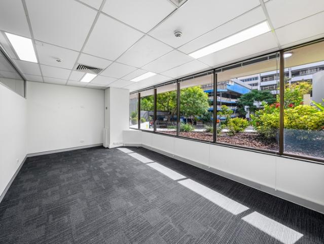 Office for rent in Toombul, Queensland