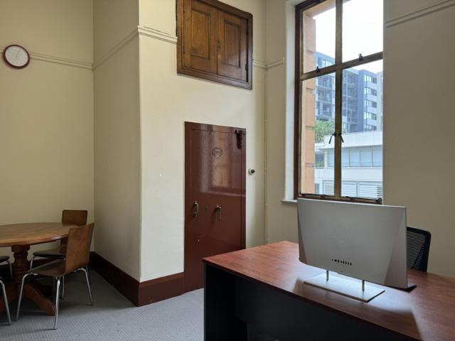 Office for rent in Newcastle, Newcastle-Maitland