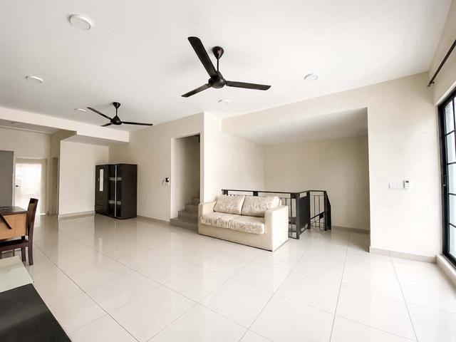 Townhouse for sale in Tanjong Sepat, Selangor