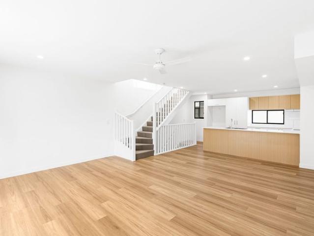 Townhouse for rent in Toombul, Queensland