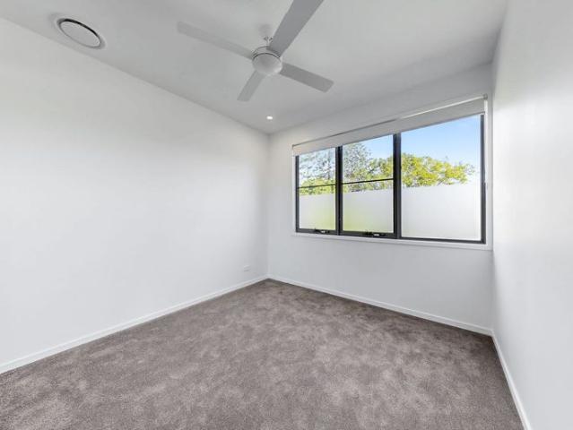 Townhouse for rent in Toombul, Queensland