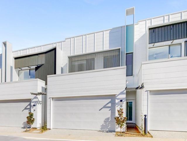 Townhouse for rent in Toombul, Queensland