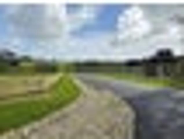 Land for sale in Raumai