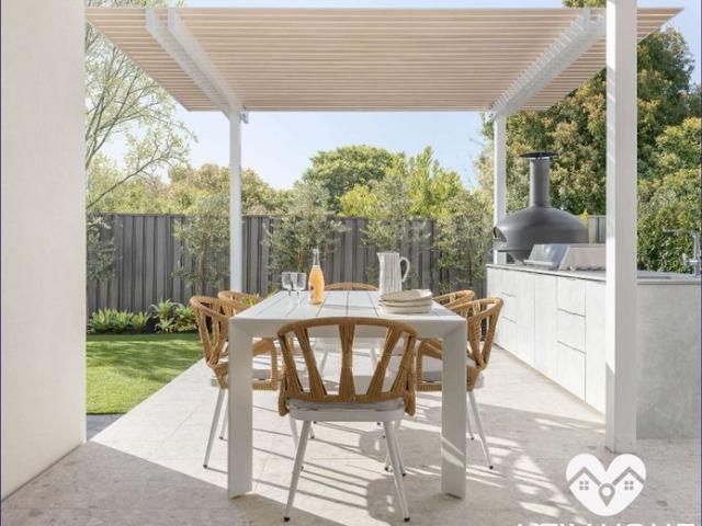 Cottage for sale in Parklands, Western Australia