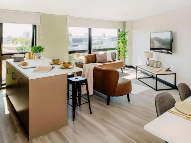 Room for rent in Newtown, Falcon Lodge
