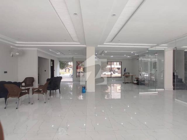 Commercial for rent in لاہور, لاہور ڈویژن