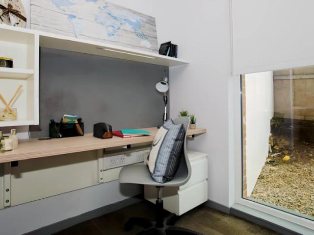 Studio for rent in Durham