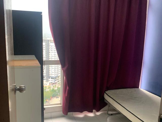 Room for rent in Petaling, Alam Impian