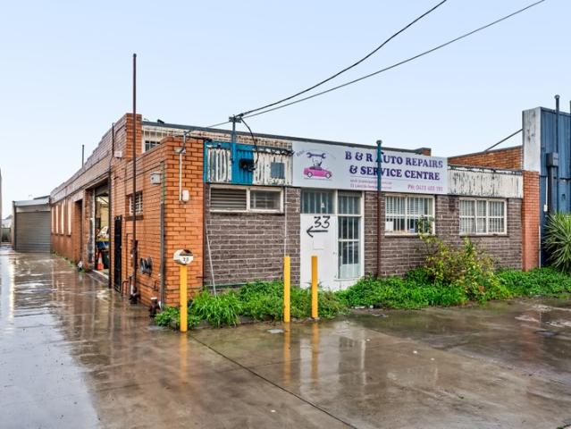 Warehouse for sale in Camerons Creek, Victoria