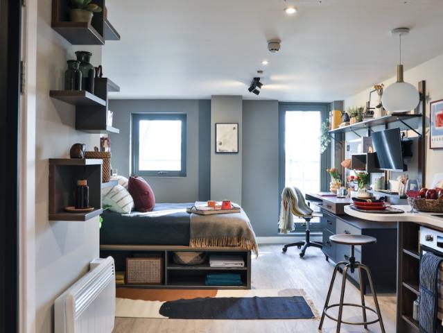 Apartment for rent in The Polygon, City Of Southampton
