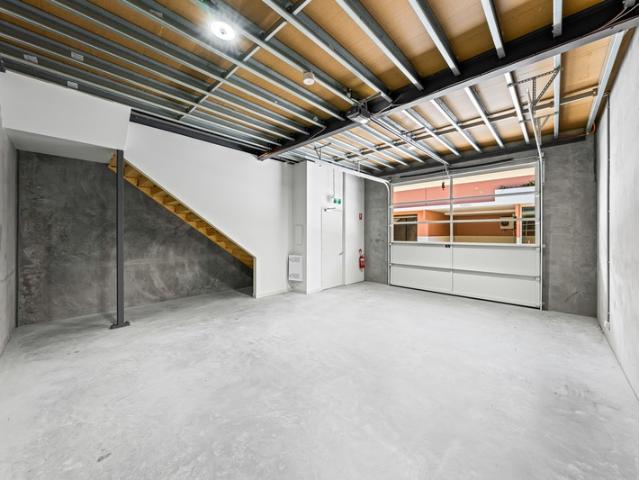 Warehouse for rent in Toombul, Queensland