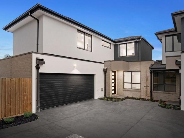 Townhouse for sale in Camerons Creek, Victoria
