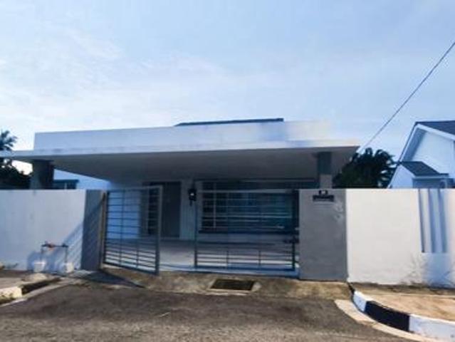 Bungalow for rent in Wellesley, Penang