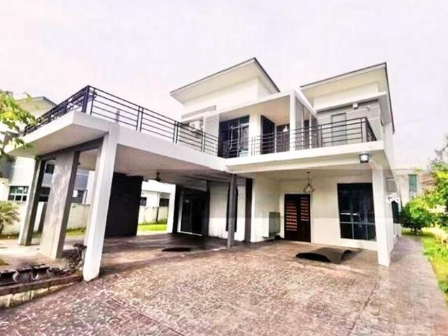 Bungalow for sale in Malaka