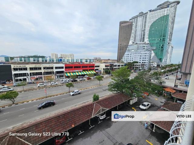 Condominium for rent in Malaka