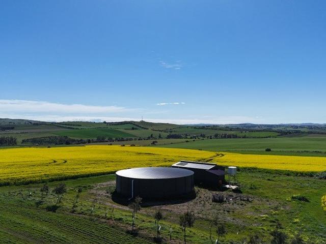 Acreage for sale in Leasingham, South Australia
