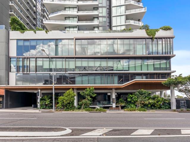 Office for sale in Toombul, Queensland