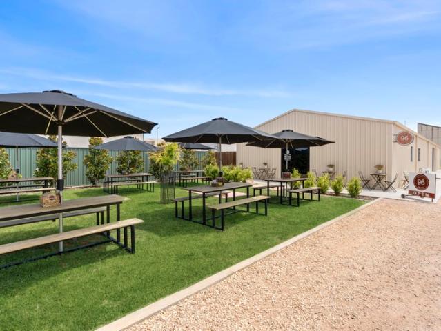 Retail for sale in Loxton, South Australia