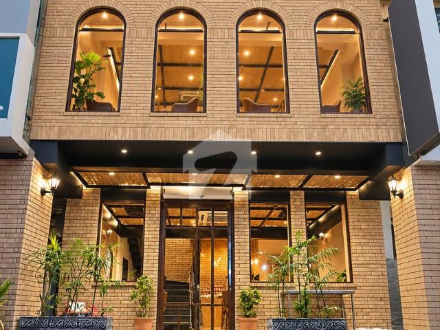 Building for rent in اسلام آباد, زون 1