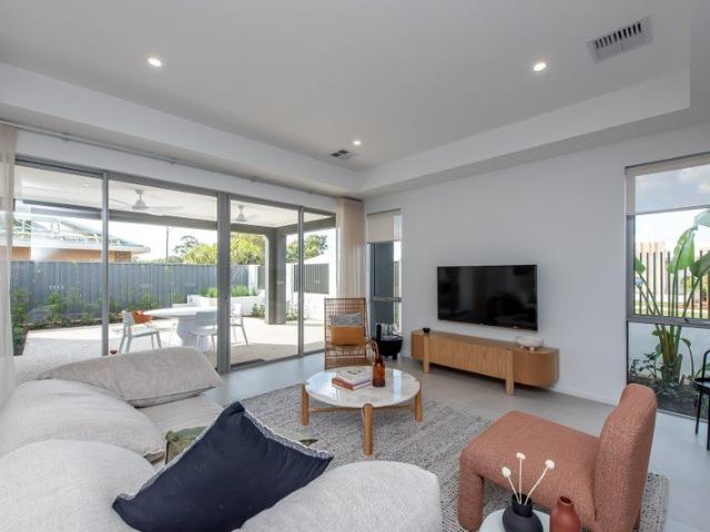 Cottage for sale in Wellard, Western Australia