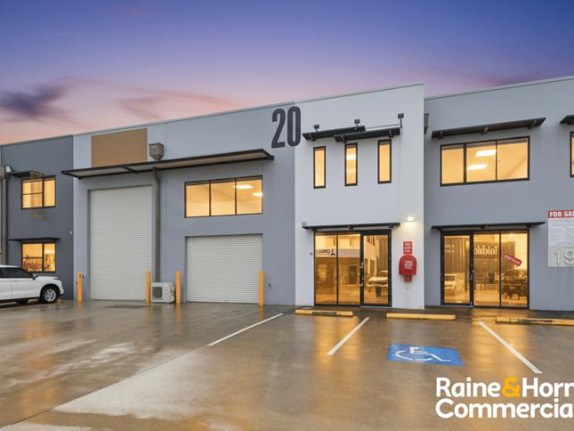 Office for rent in Toombul, Queensland