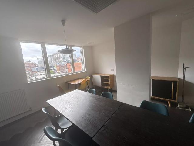 Studio for rent in St Ann's, Haddon