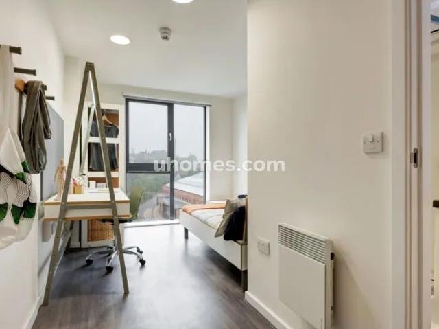 Room for rent in Partick, Scotland
